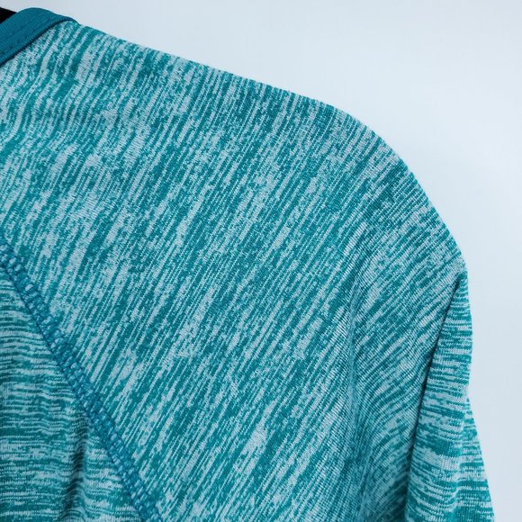 Danskin Athletic Raglan Fitted Tops, L - Picture 3 of 9